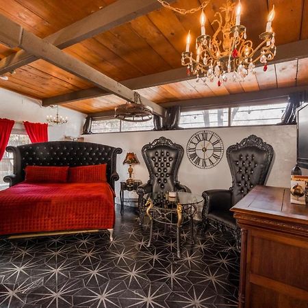Cliff House Lodge And Hot Tub Cottages มอร์ริสัน ภายนอก รูปภาพ