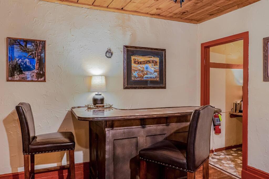 Cliff House Lodge And Hot Tub Cottages มอร์ริสัน ภายนอก รูปภาพ
